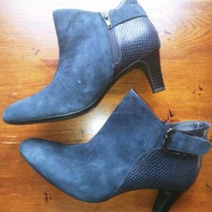 Women's Booties- Size 6!